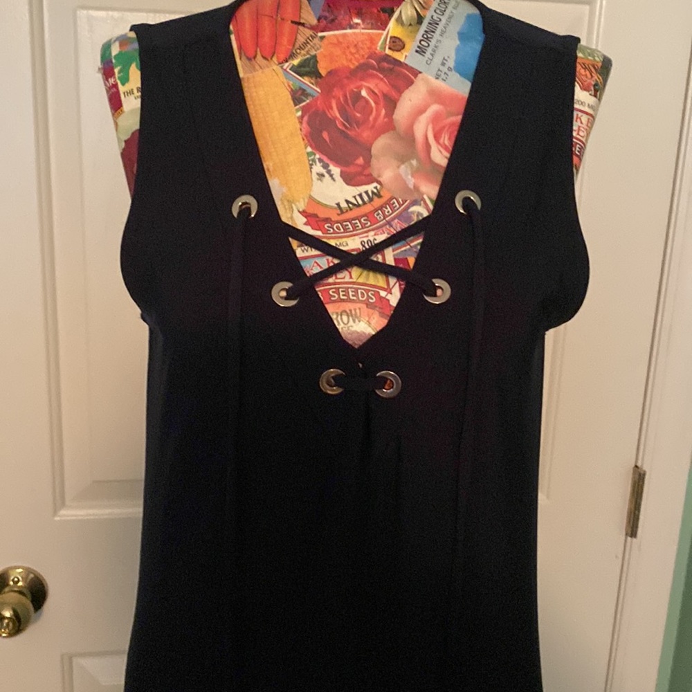 Navy Dreas - Picture 2 of 2